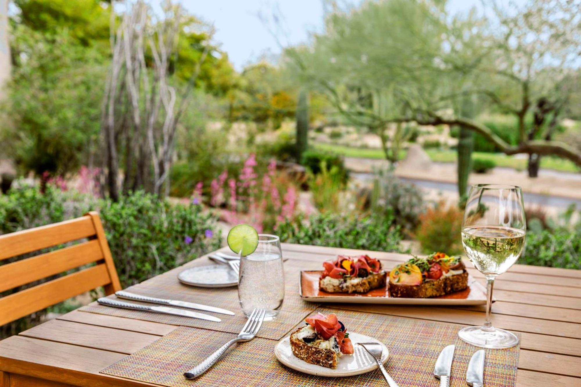 Boulders Resort & Spa Scottsdale, Curio Collection By Hilton Exterior photo